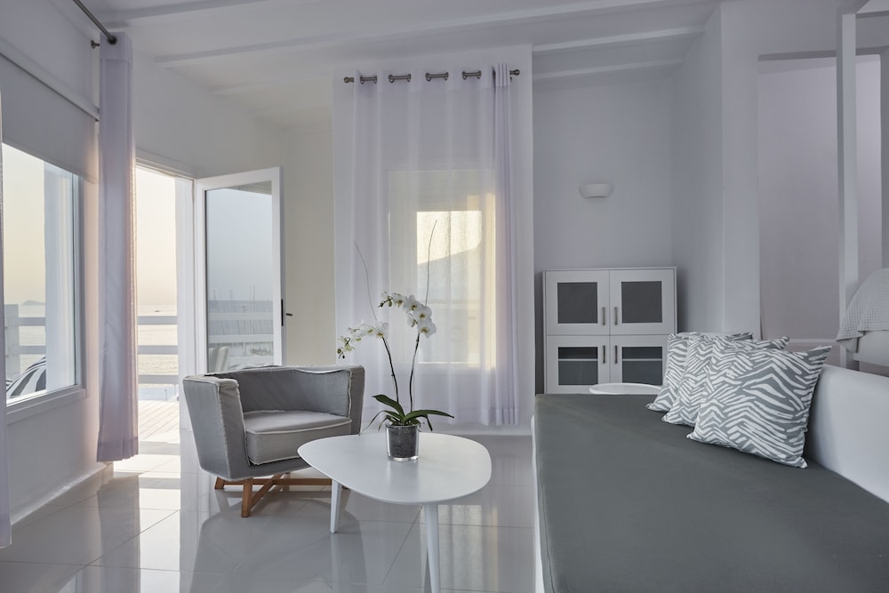 Suite, Sea View (Notos) - Photo 3