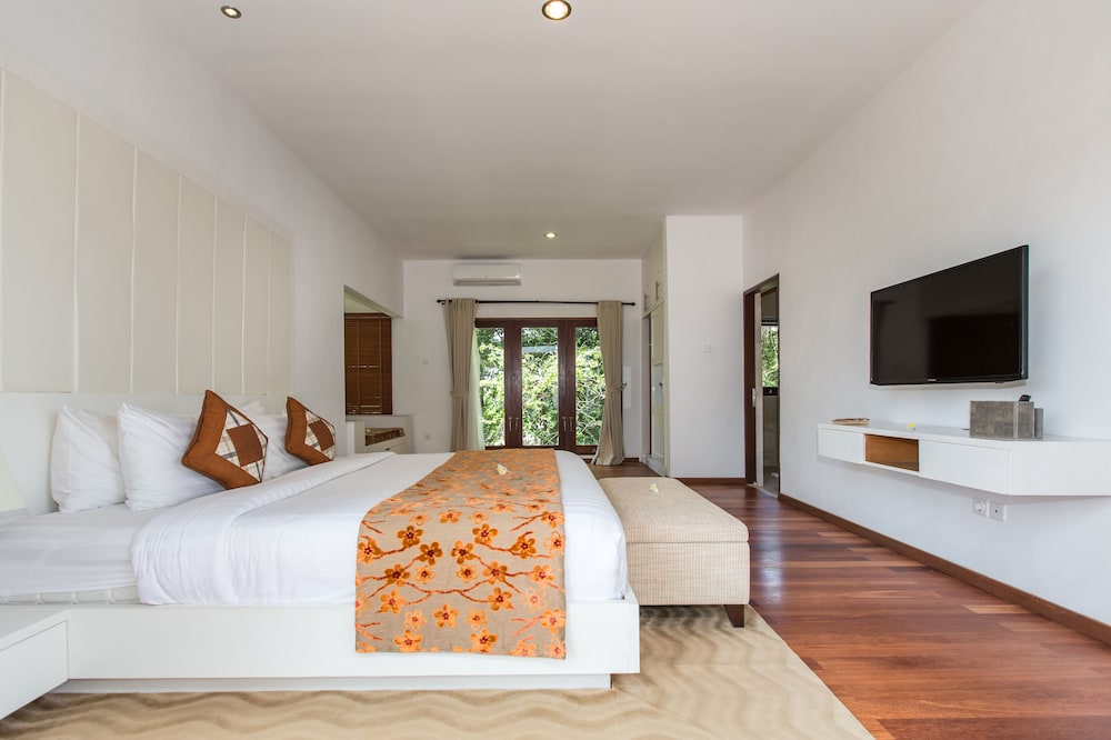 Family Villa, 2 Bedrooms, Private Pool, Garden View photo 3