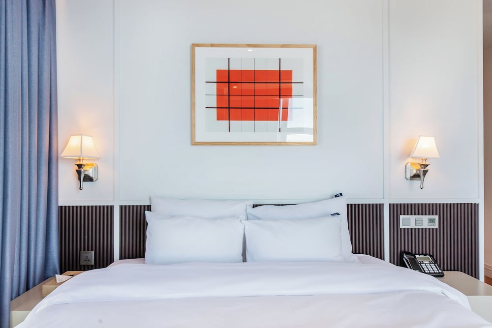 Panorama Suite Room -Breakfast Included,Unlimted StarbucksCoffee Bean,OTT Available,15PM CI /13PM CO - Photo 7