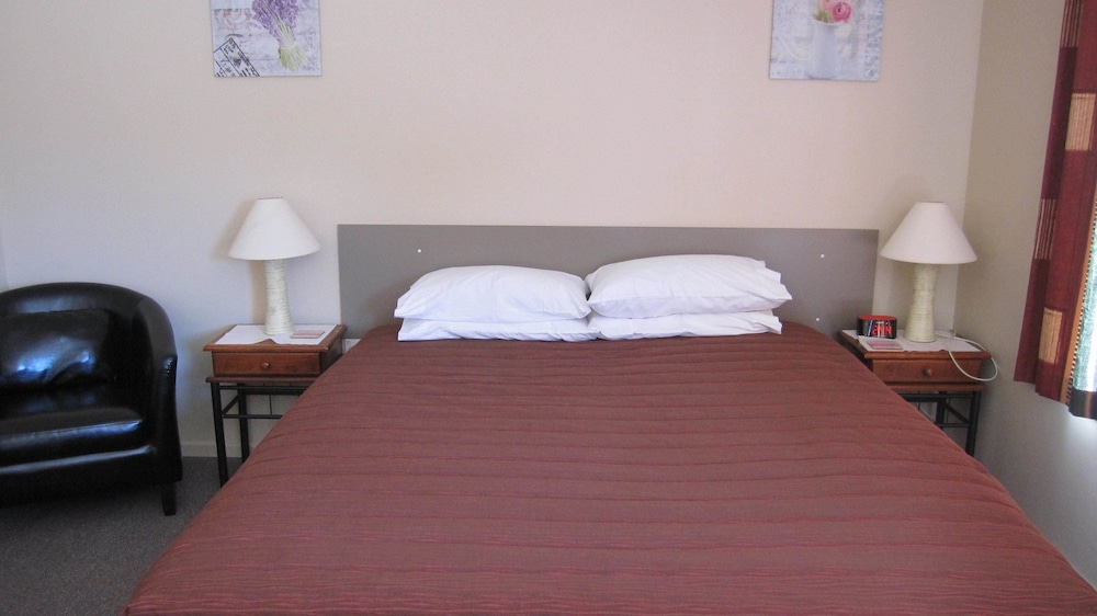 Senior Studio Suite, 1 Bedroom, Accessible photo 1