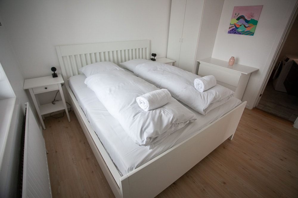 Apartment photo 2