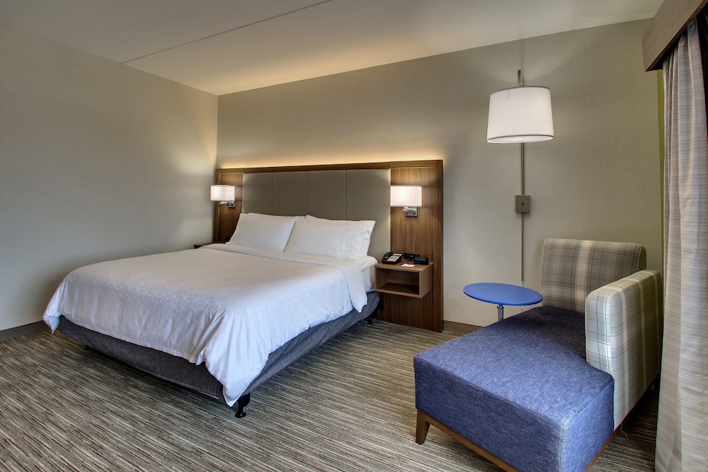 Standard Room, 1 King Bed - Photo 13