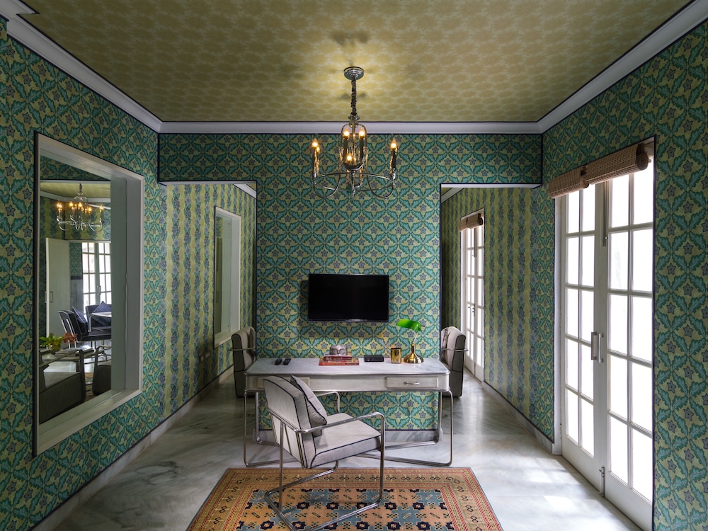 Jade Garden Suite photo 2