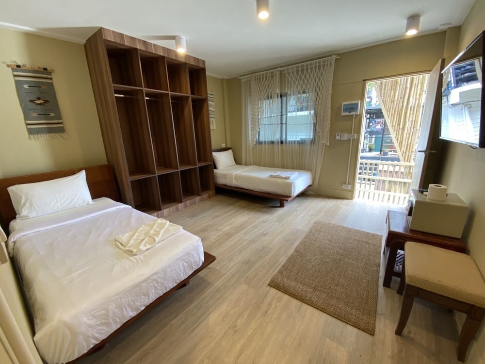 Deluxe Twin Room - Photo 1