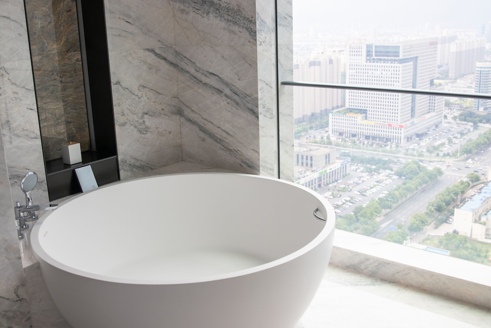 Room, 2 Double Beds, Concierge Lounge Access, City View photo 2