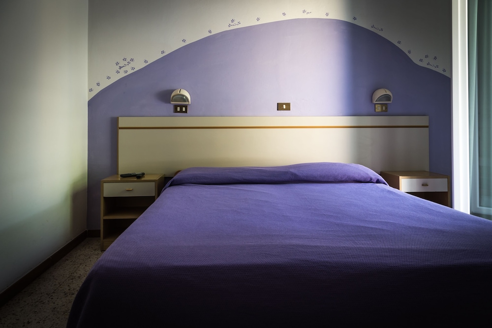 Basic Double Room photo 1