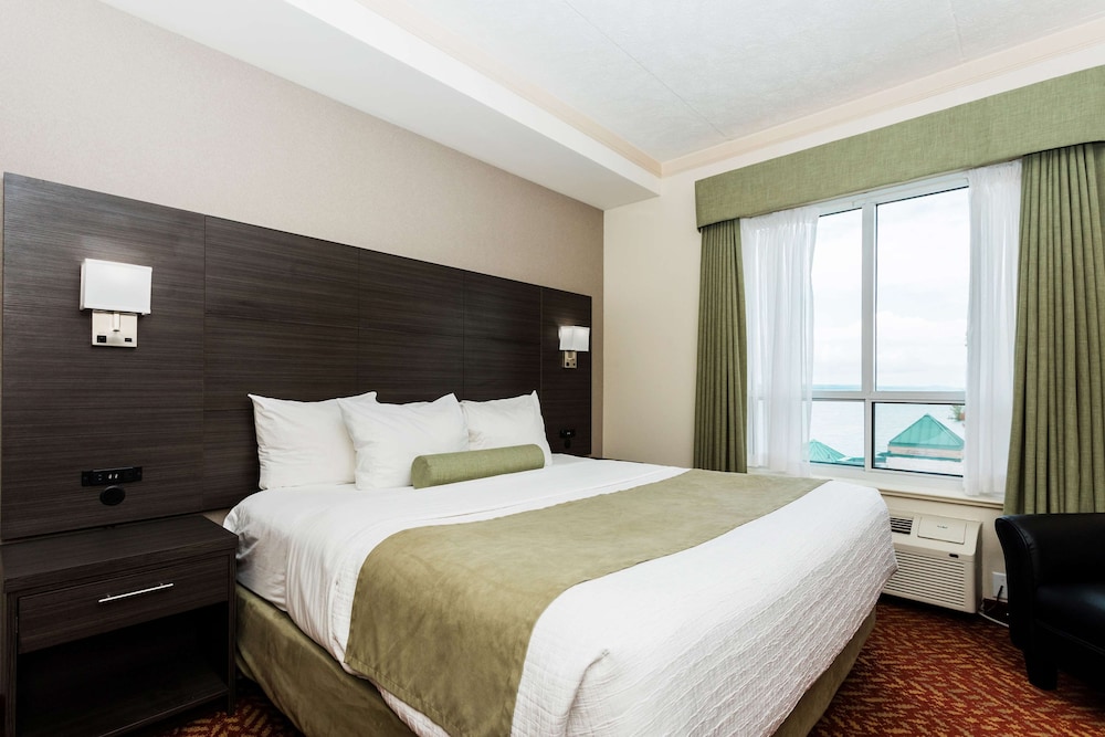 Suite, 1 King Bed, Non Smoking, Kitchenette