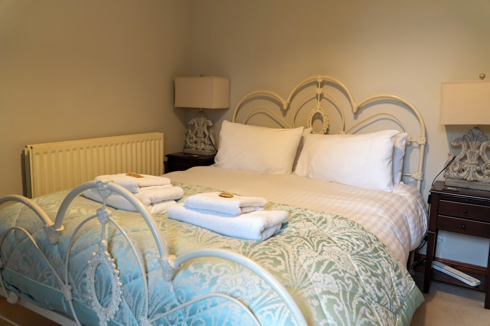 Classic Double Room, Non Smoking photo 1