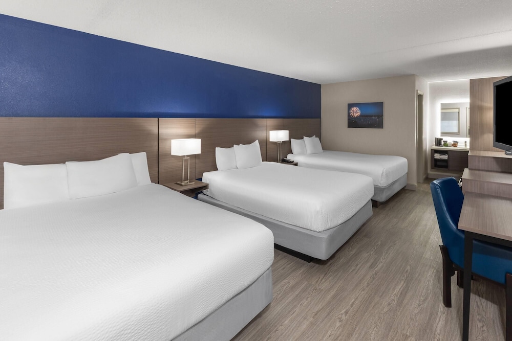Room, Multiple Beds, Non Smoking photo 2