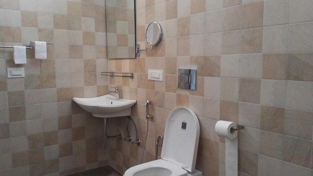 Two Ultra Premium Ensuite AC Mountain View Rooms on the First Floor photo 2