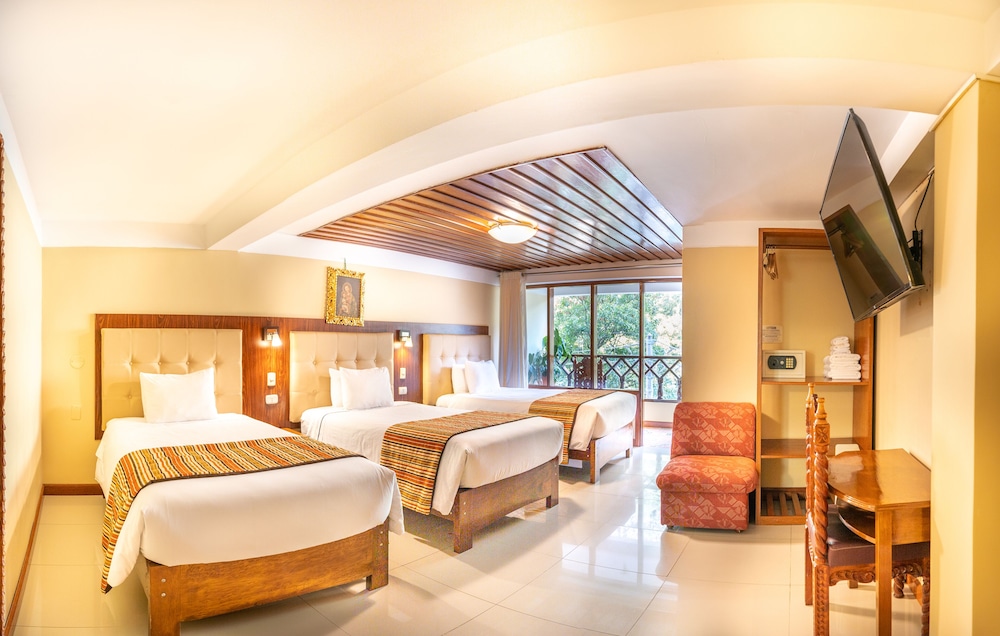 Deluxe Triple Room, Balcony, Mountain View