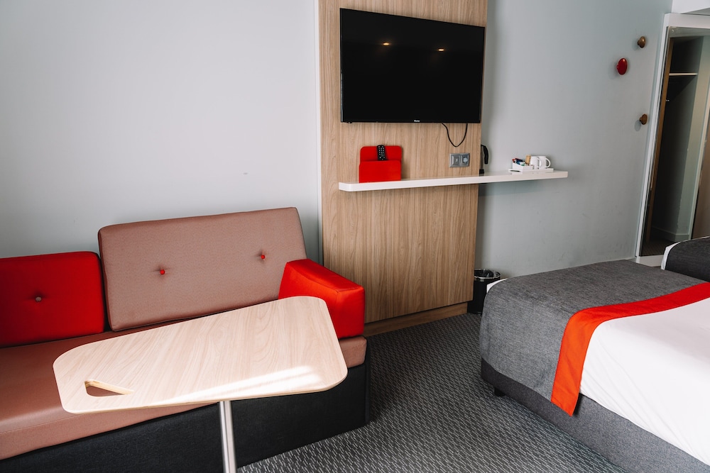 Standard Room, Multiple Beds (Free Breakfast)