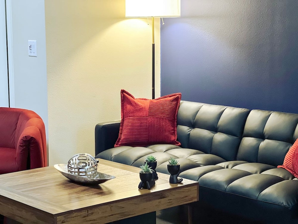 Cozy Home W Pool GYM Parking 10 Min to Cedars, 사진 31