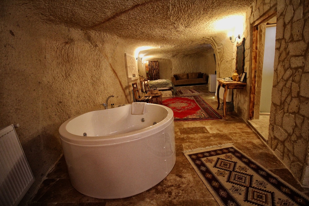 Honeymoon Room (Alesta) - Photo 28