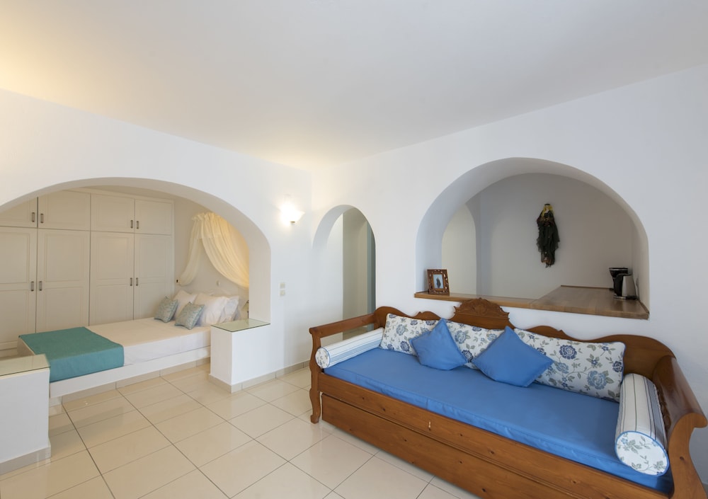 Family Suite (Cave)