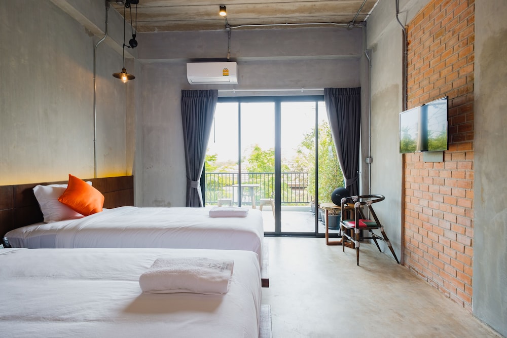 Deluxe Twin Room - Photo 1