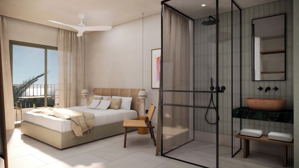 Superior Double Room with Outdoor Hot Tub and Sea View