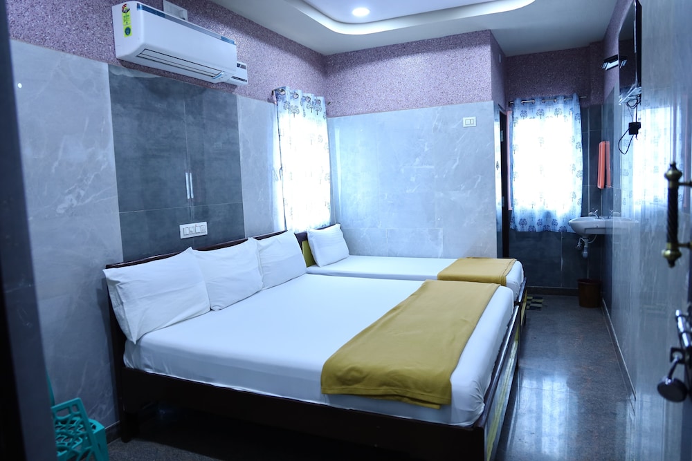 Standard Twin Room, Lake View photo 2