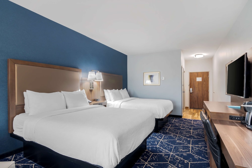 Standard Room, 2 Queen Beds, Non Smoking, Refrigerator photo 1