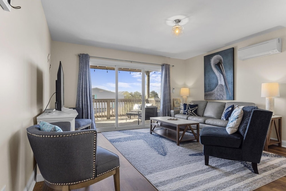 Townhome, 2 Bedrooms photo 1