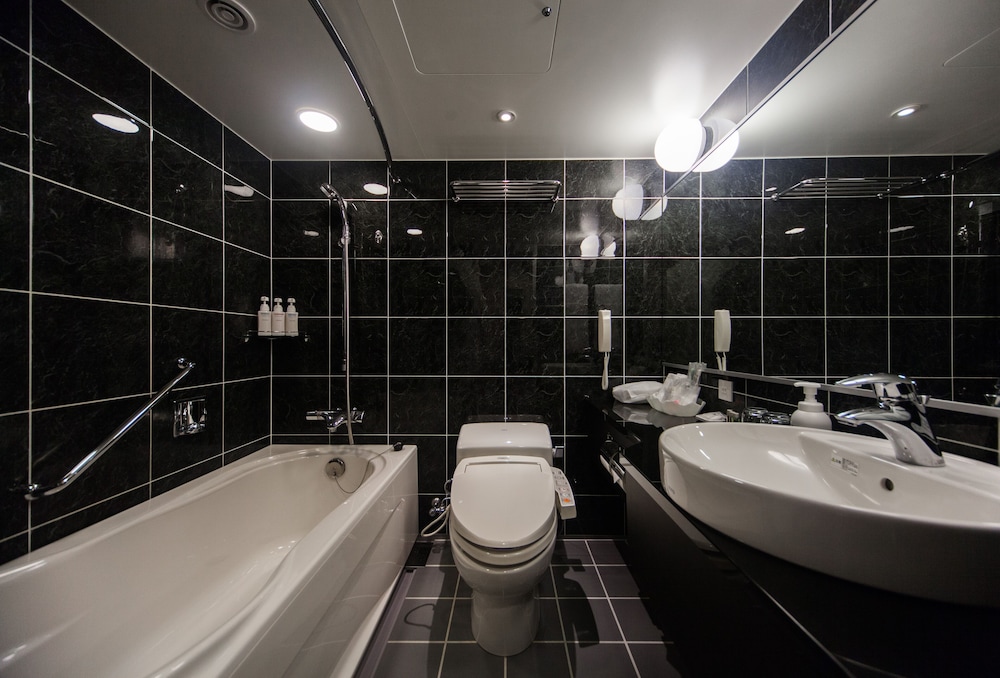 Premium Room, 1 Queen Bed (Central Building) - Photo 7