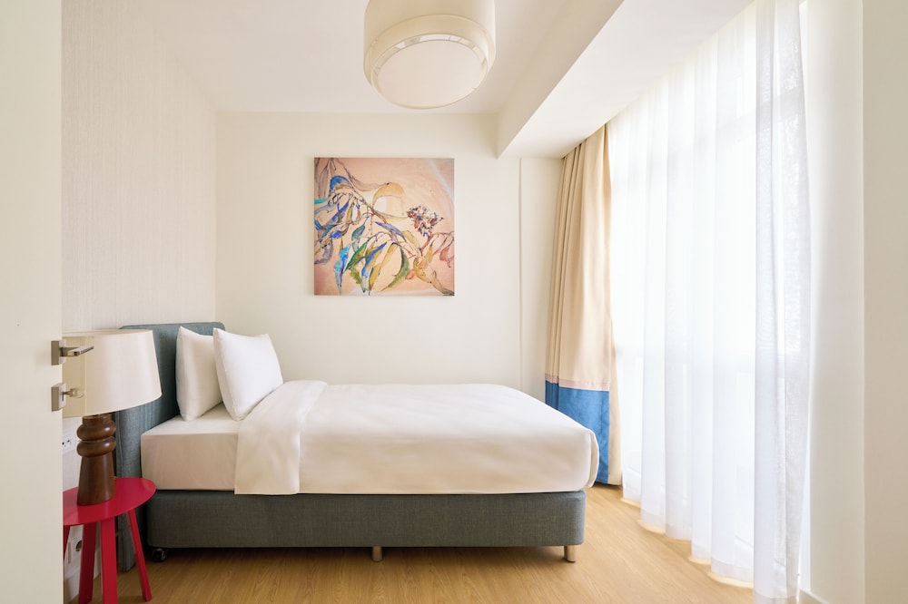 Apartment, 2 Bedrooms, City View photo 2