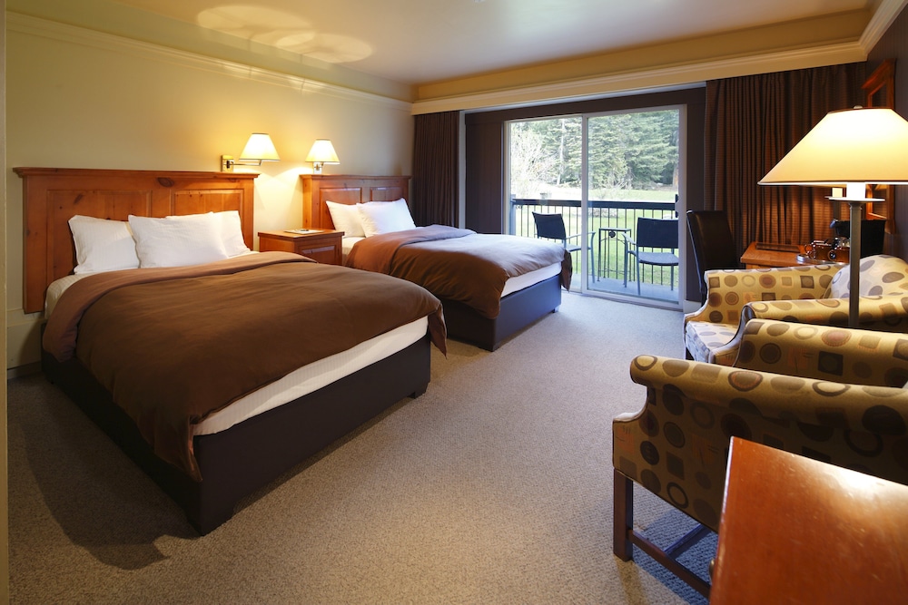Superior Room, 2 Double Beds (Heritage) photo 1