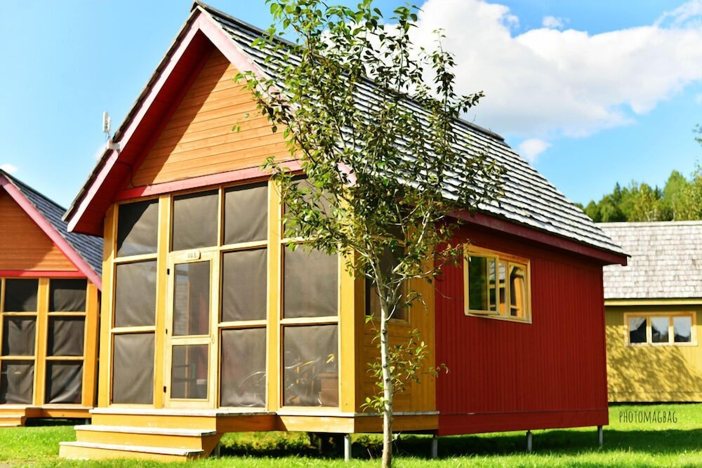 Chalet (Studio)