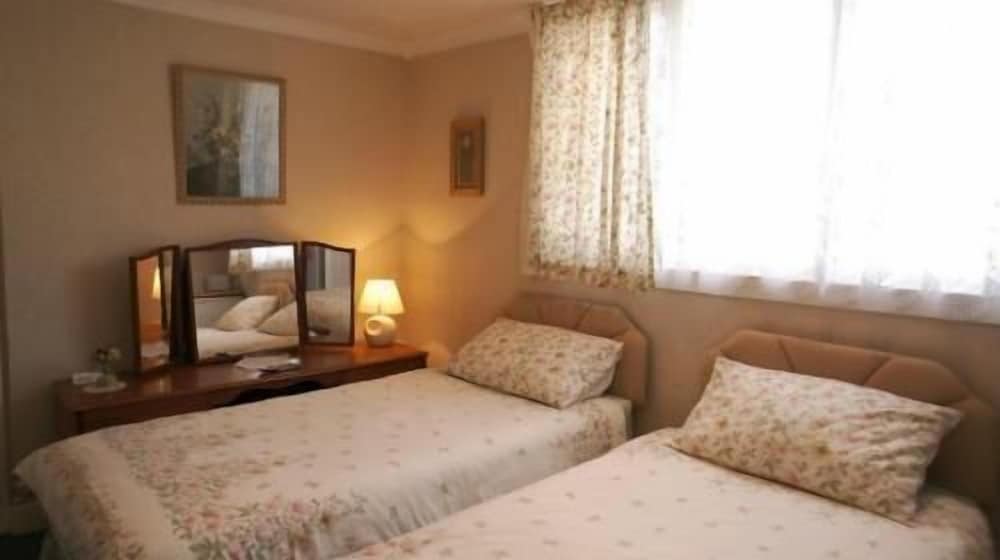 Twin Room, Non Smoking, Kitchenette photo 1