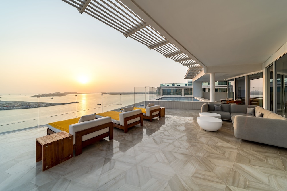 3 Bed | Xl Terrace Pool Suite, Including New Year Gala Dinner & Party