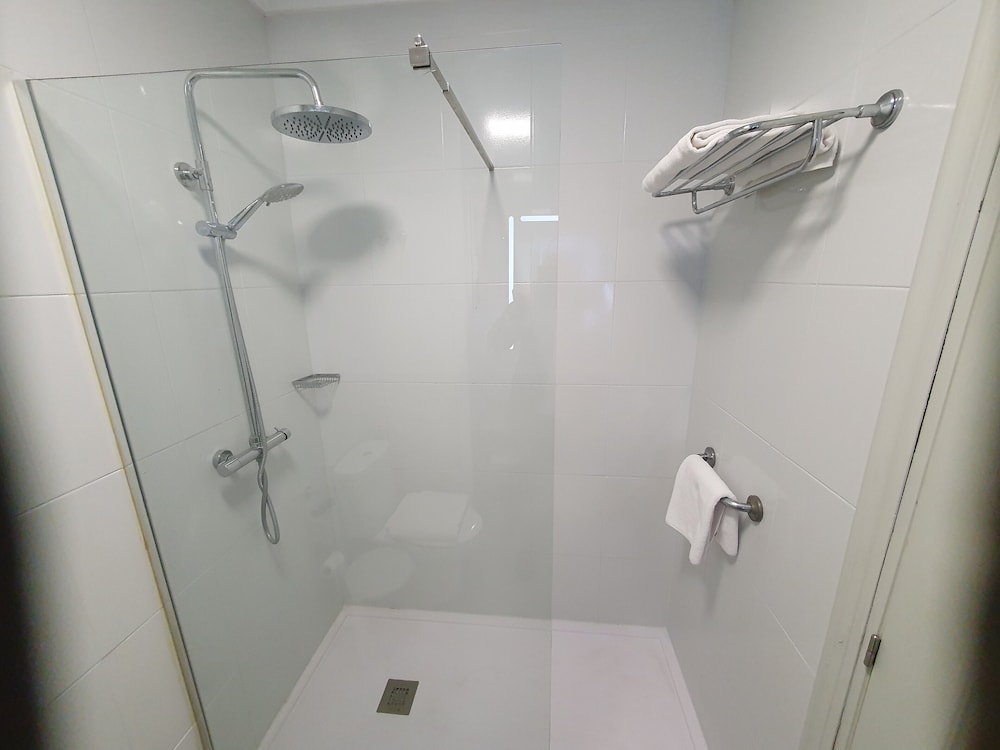 Basic Triple Room, Garden View - Photo 6