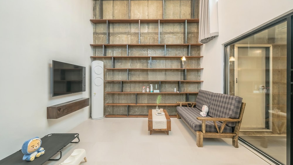Basic Room, 1 Bedroom (Poodle)