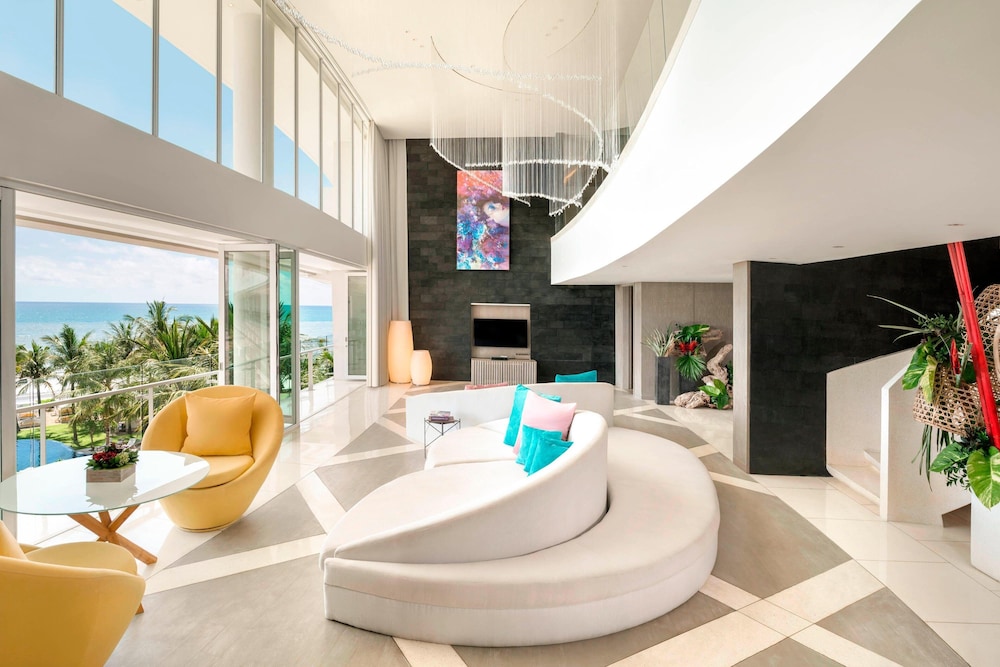 Penthouse Bi-Level Suite, 1 King, 2 Queen, Panoramic Ocean View