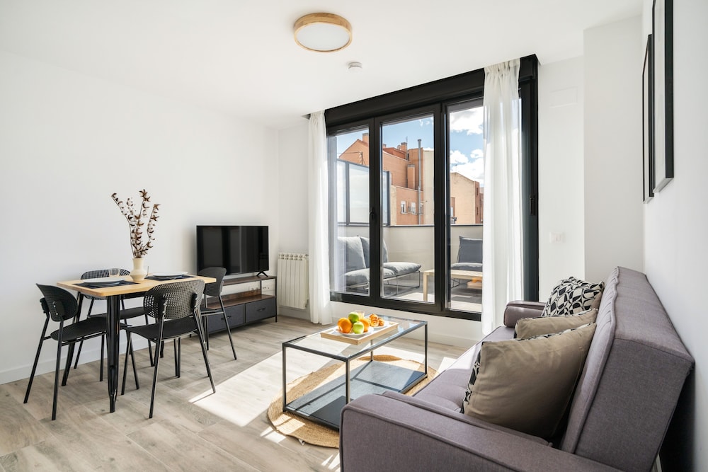 Apartamento de lujo, 2 habitaciones, terraza, vista a la ciudad