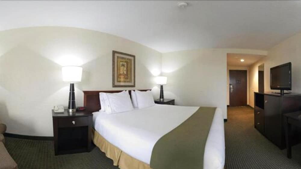 Standard Room, 1 King Bed - Photo 8