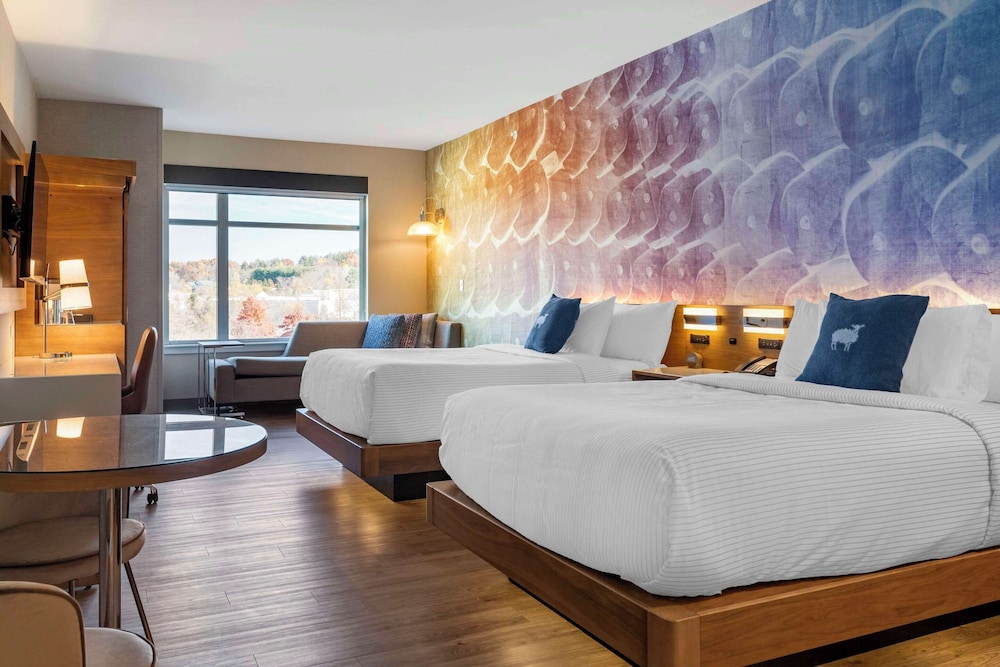 Suite, 2 Queen Beds, Non Smoking - Photo 1