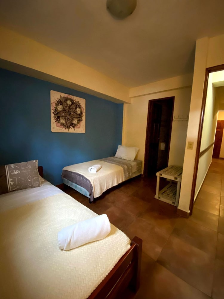 Basic Twin Room photo 3