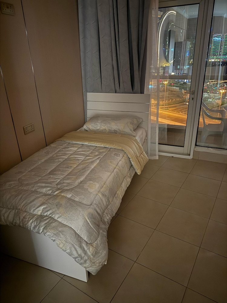 Comfort Shared Dormitory, Men Only, Non Smoking, City View photo 3