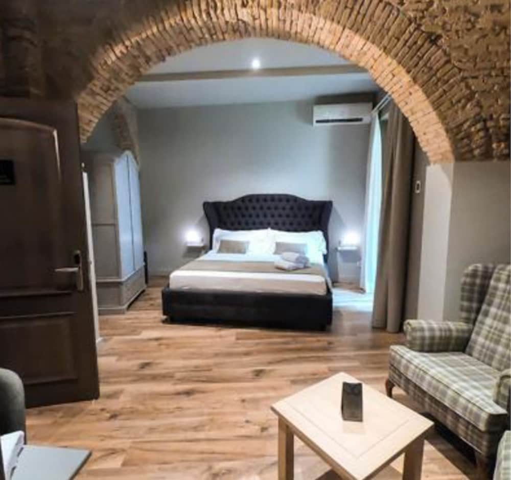 Superior Triple Room photo 2