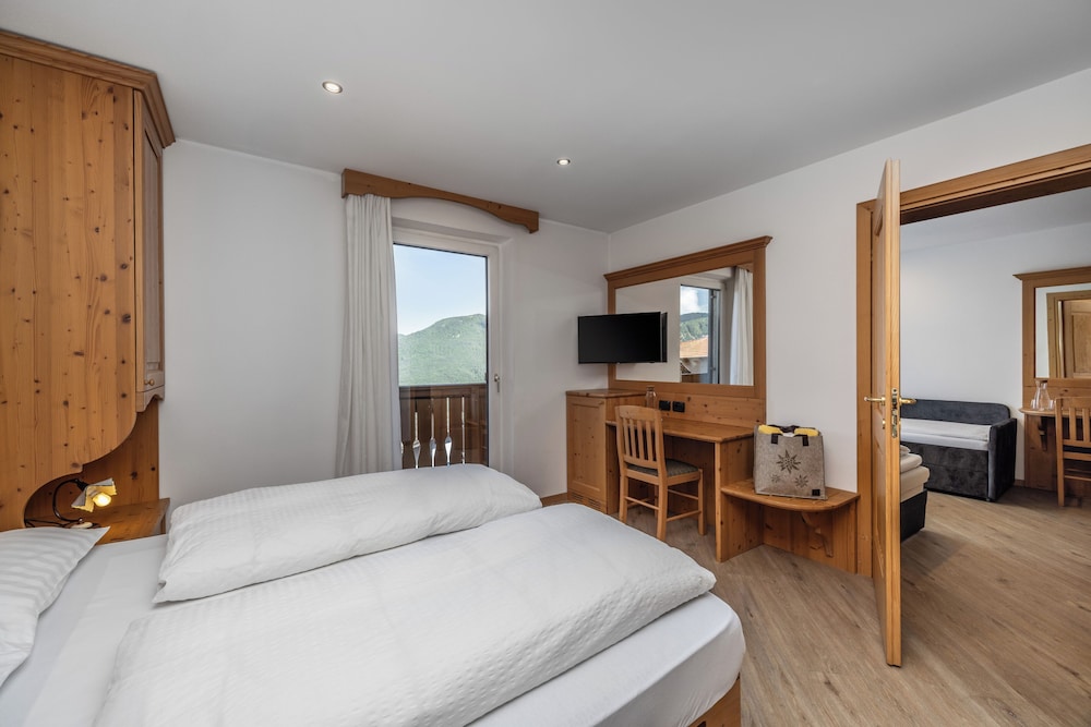 Panoramic Double Room, 1 Queen Bed photo 1