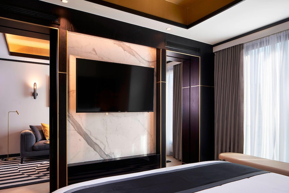 Suite, 1 Bedroom thumbnail 6