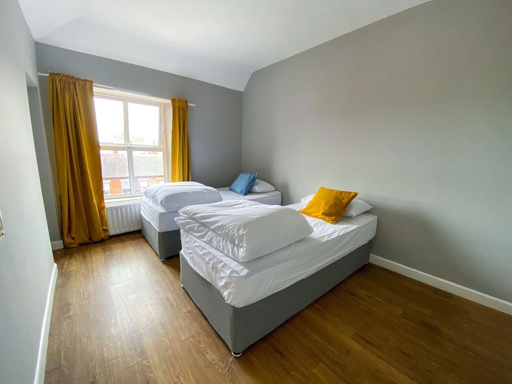 Room for 2 People (Private - Single Beds) photo 1