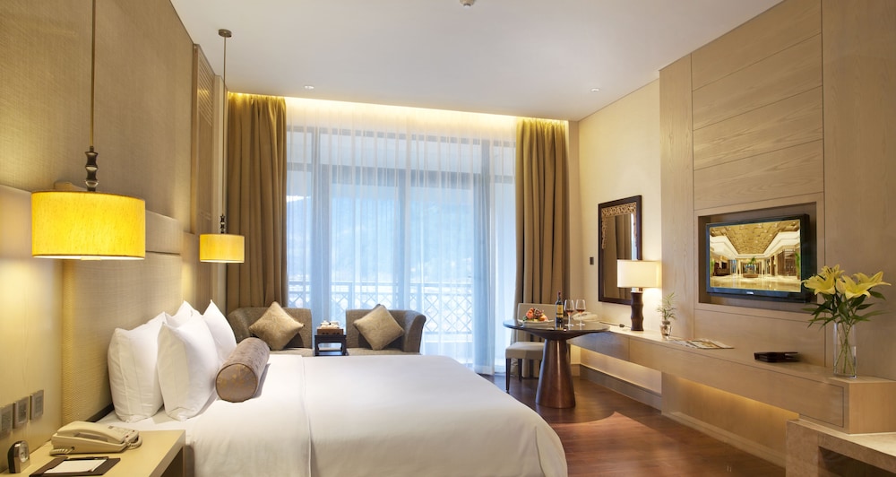 Deluxe Double Room, Lake View photo 3