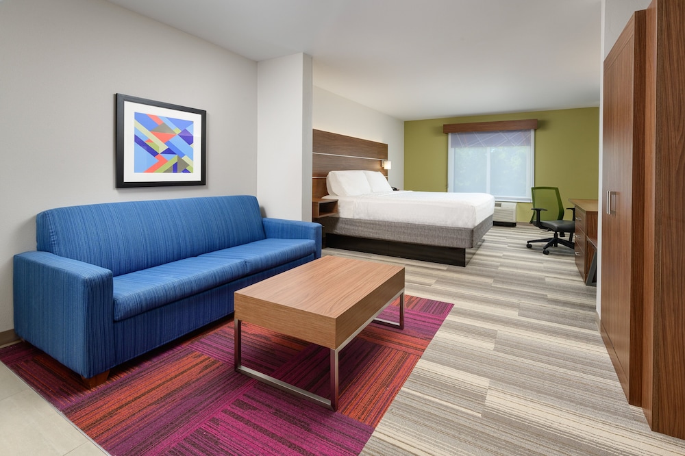 Room, 1 King Bed with Sofa bed (Wet Bar) - Photo 2