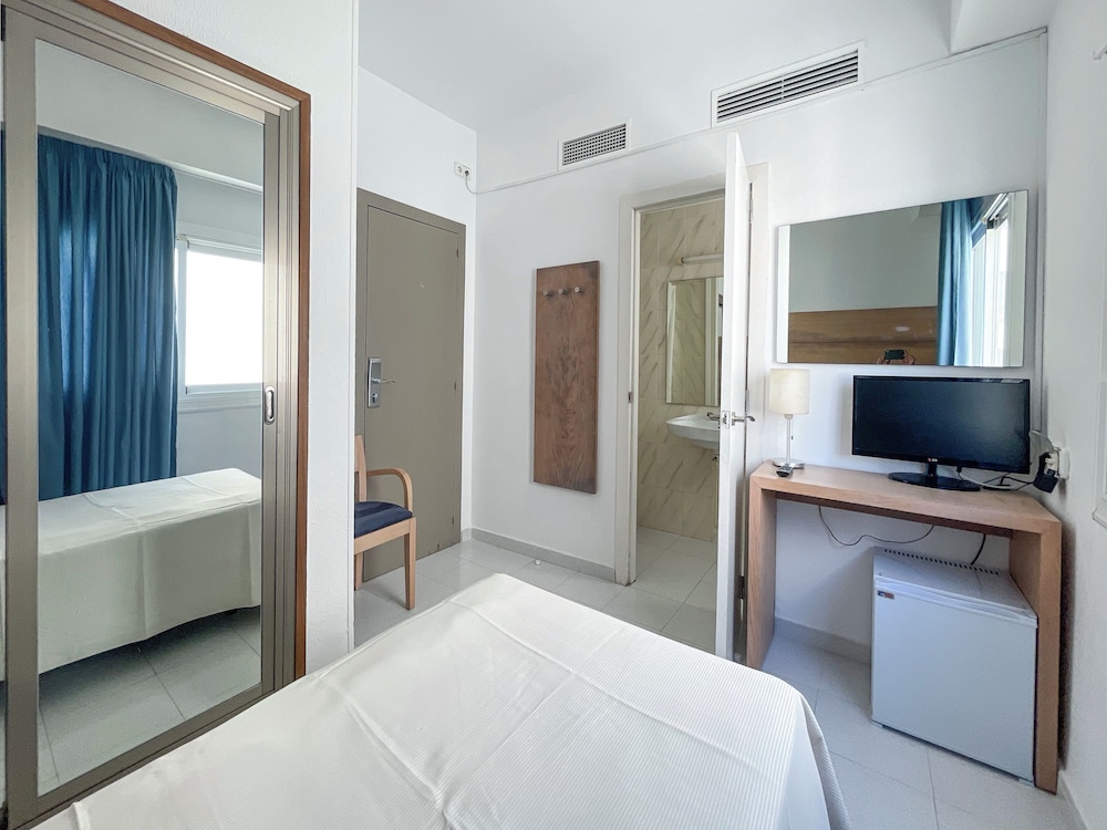 Single Room - Photo 3