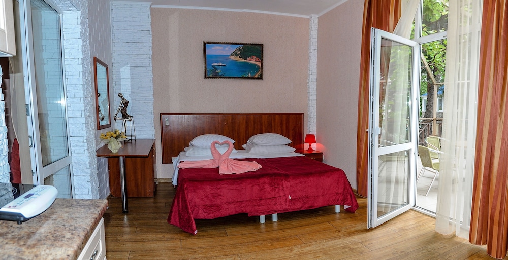 Family Apartment, Balcony photo 1