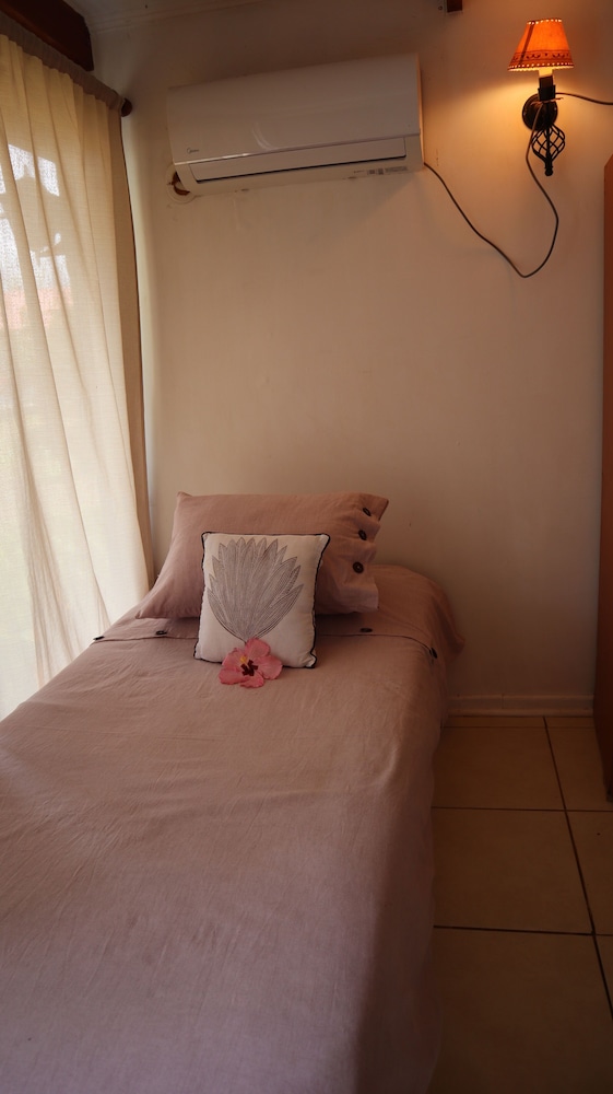 Basic Triple Room photo 2