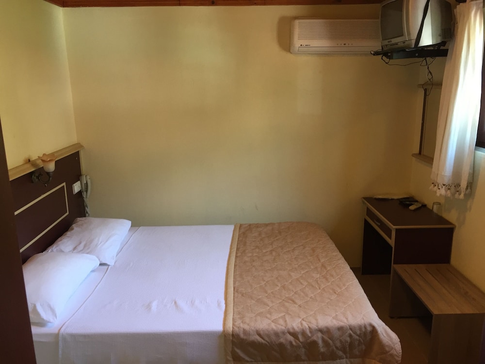 Economy Double Room photo 1
