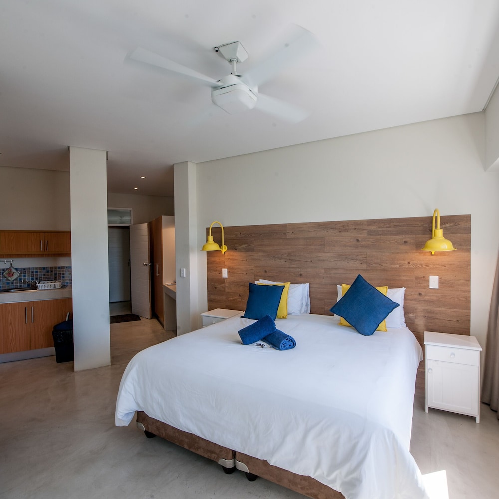 Self-Catering En-Suite (Ivory) photo 1