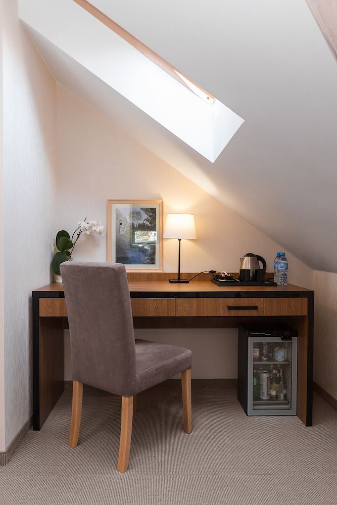 Standard Double or Twin Room photo 3